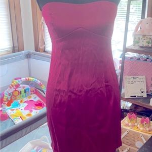 Strapless fitted silky dress